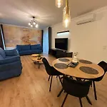 6 Double Rest Apartman *